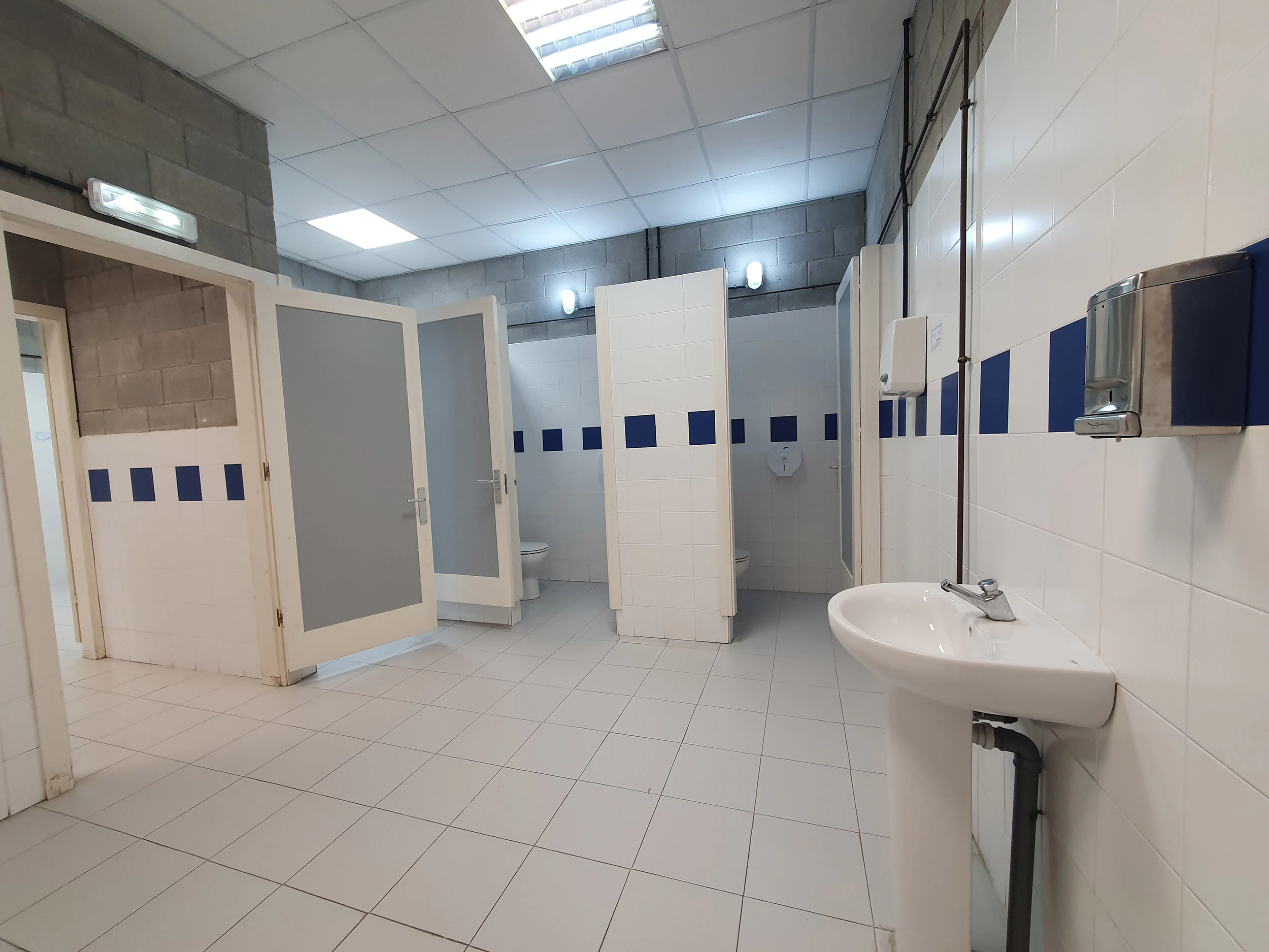 Interior de aseos