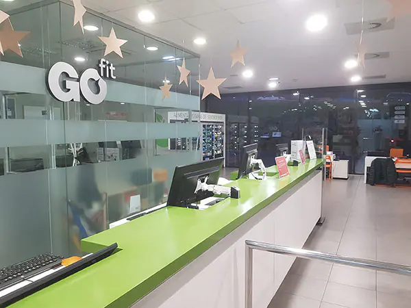 Mostrador de recepción de entrada al recinto